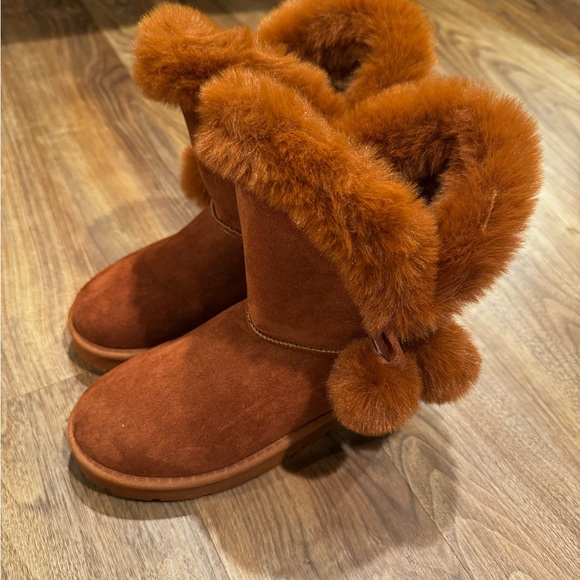 Rogue Helium Faux Fur Boots - Picture 2 of 3